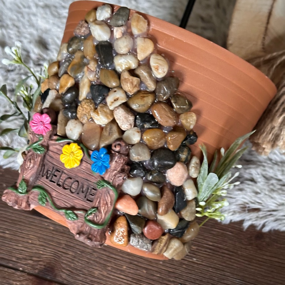 Hand crafted rustic farmhouse Stone fairy garden Flower Pot with Welcome Sign - Picture 10 of 14